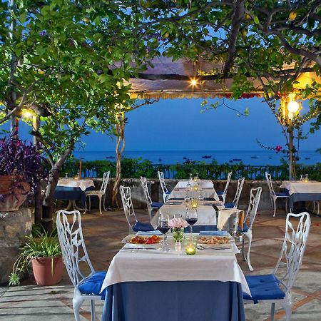 Hotel Vittoria Positano Bagian luar foto