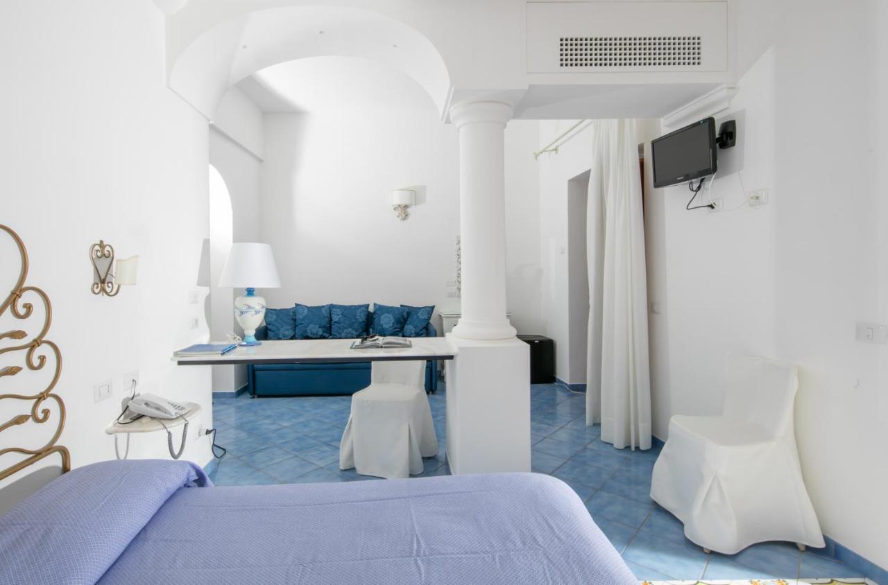 Hotel Vittoria Positano Bagian luar foto