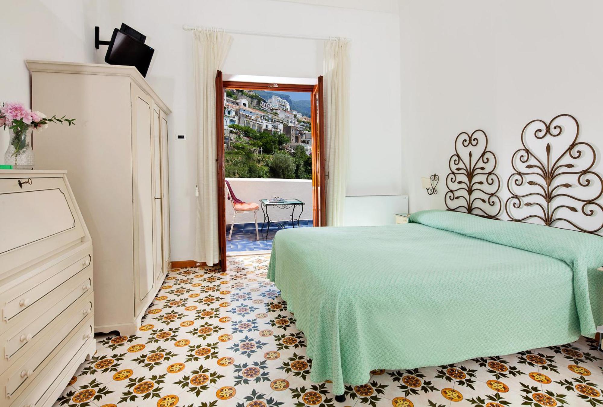 Hotel Vittoria Positano Bagian luar foto