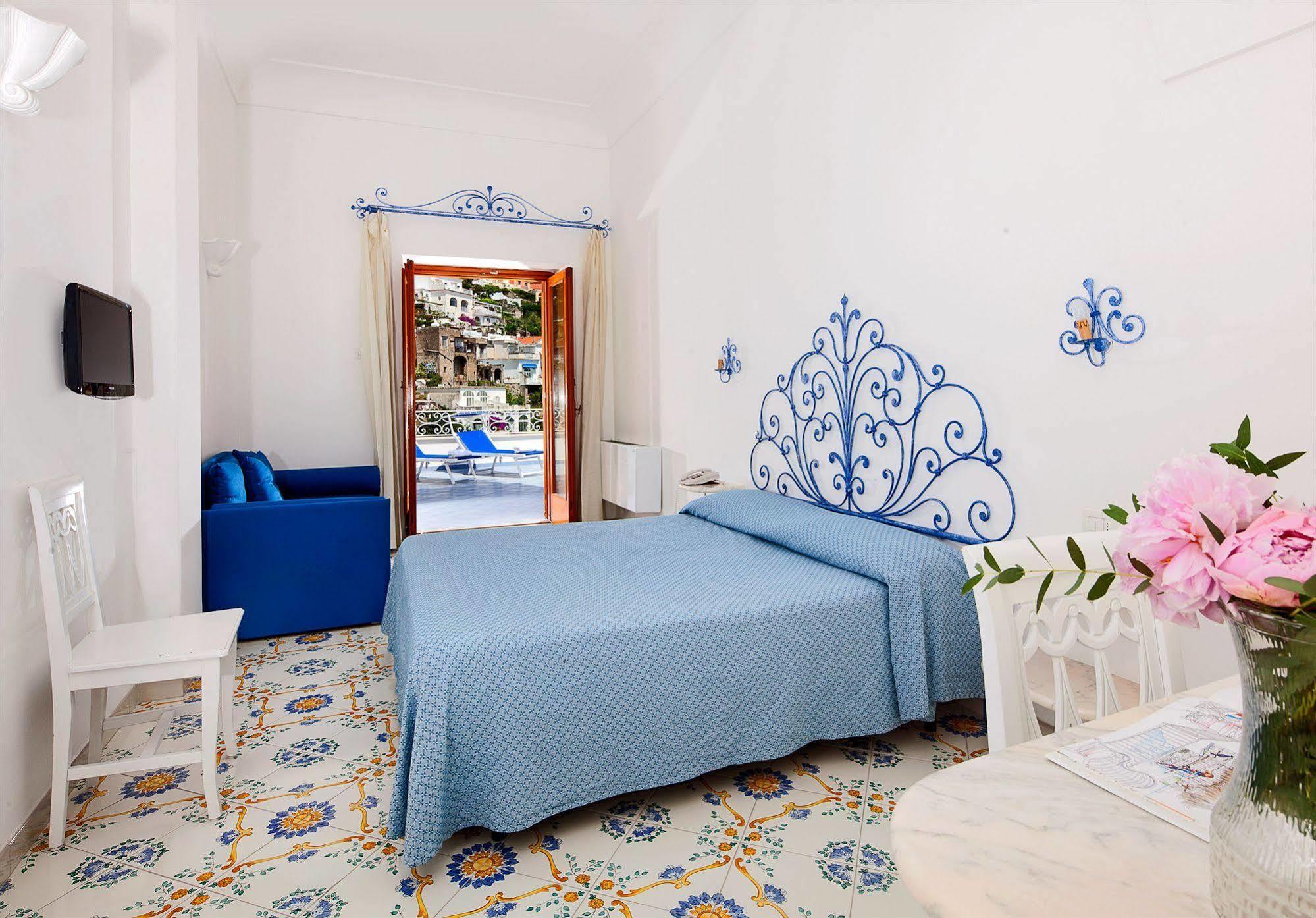 Hotel Vittoria Positano Bagian luar foto