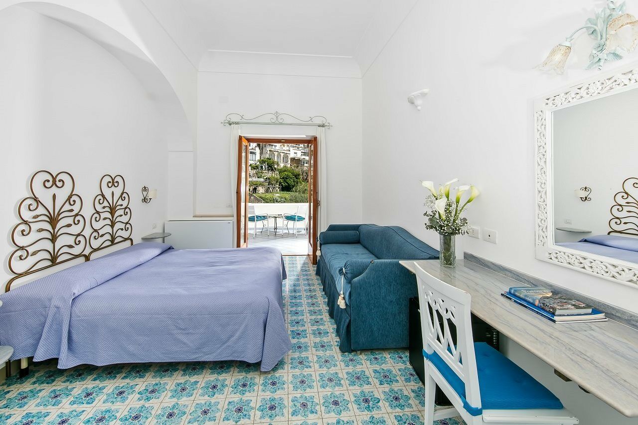 Hotel Vittoria Positano Bagian luar foto